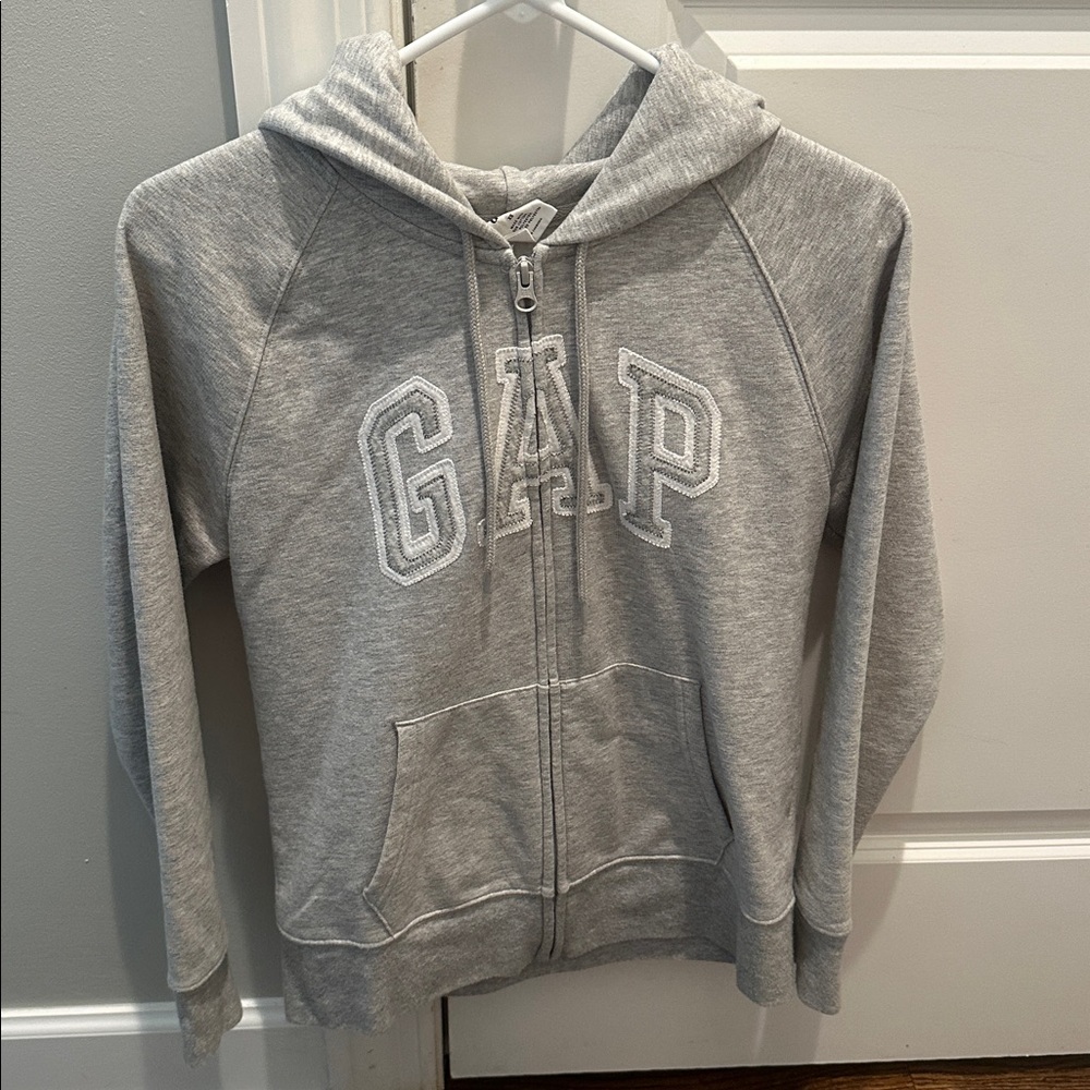 GAP Heather Gray Hoodie with Logo - size EXTRA SMALL